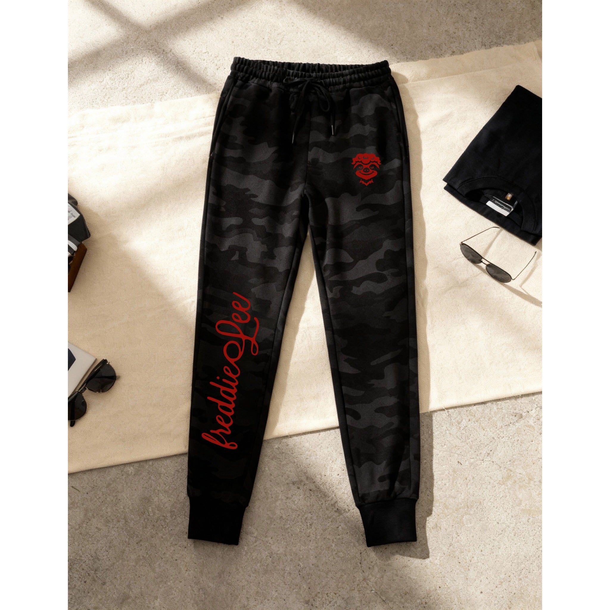 Pantalon de survêtement Signature Sloth Black Camo - Rouge