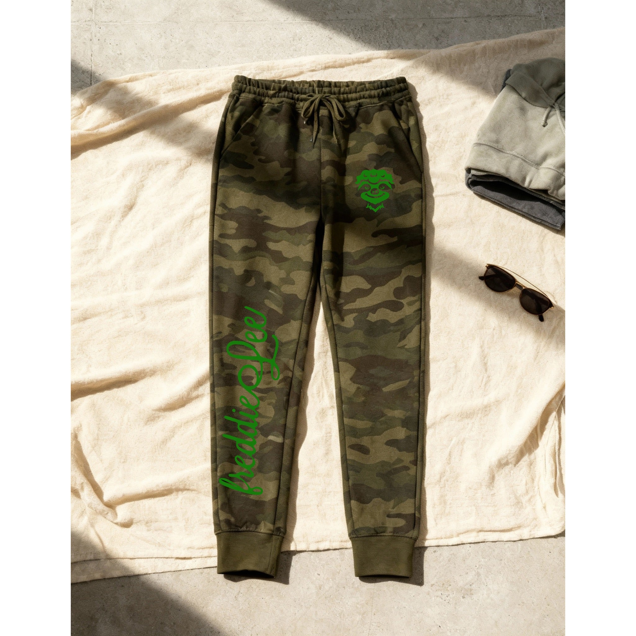 Pantalón deportivo Signature Sloth Camo - Verde